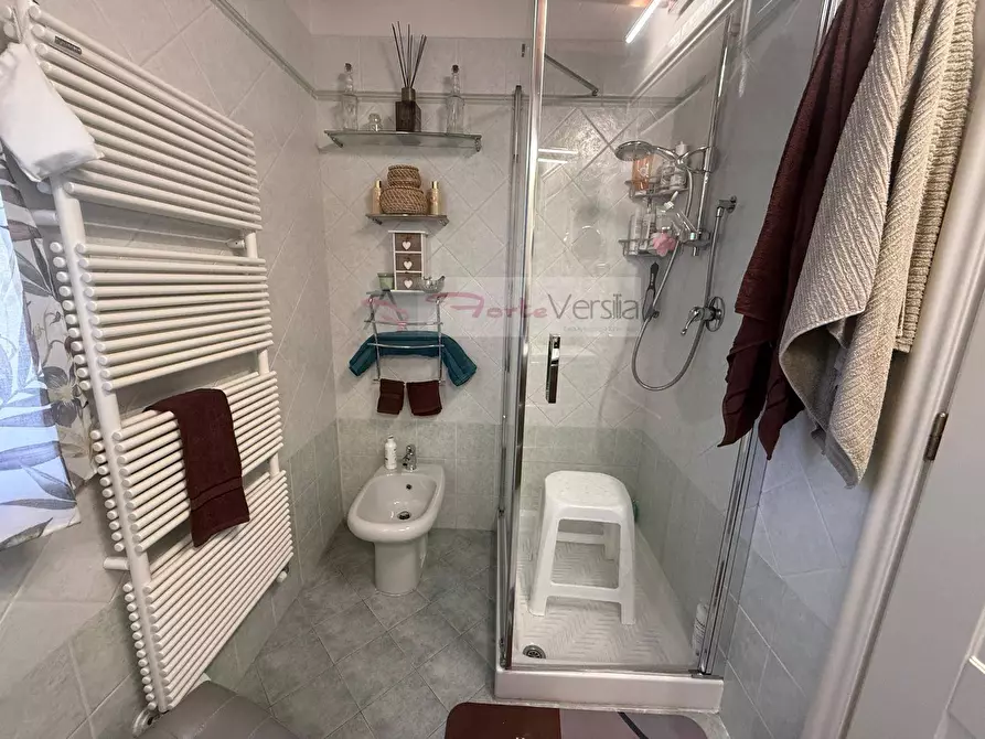 Immagine 22 di Casa semindipendente in vendita  a Seravezza