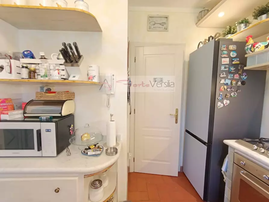 Immagine 11 di Casa semindipendente in vendita  a Seravezza