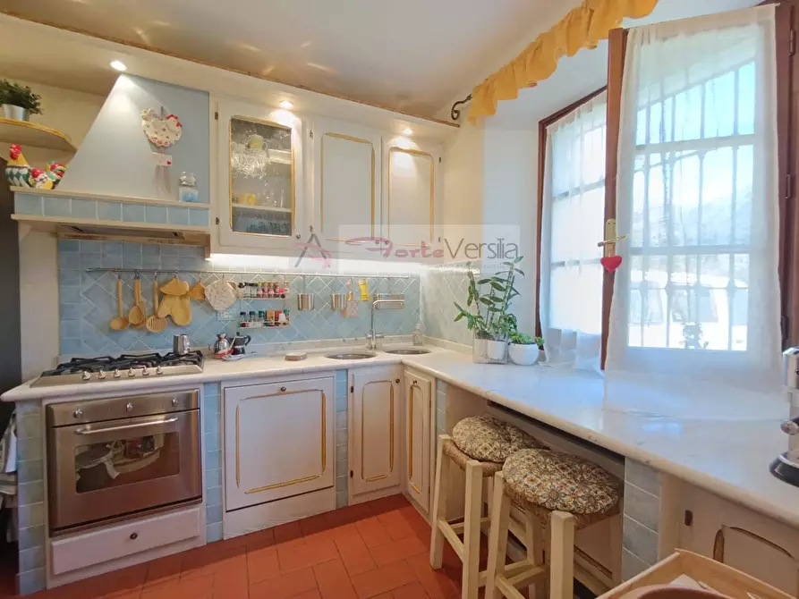 Immagine 8 di Casa semindipendente in vendita  a Seravezza