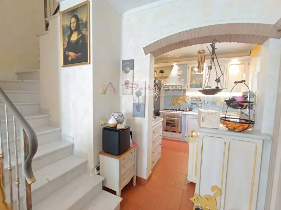 Immagine 14 di Casa semindipendente in vendita  a Seravezza