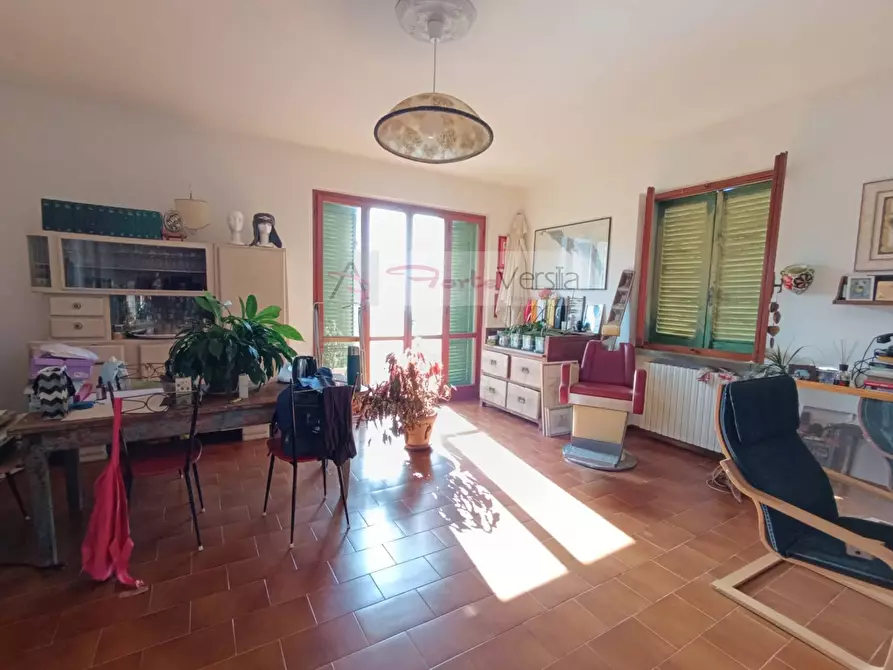 Immagine 8 di Villa in vendita  a Montignoso