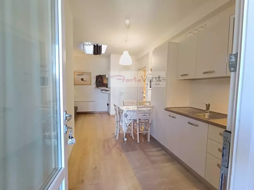 Immagine 1 di Appartamento in vendita  a Forte Dei Marmi