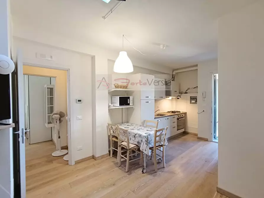 Immagine 3 di Appartamento in vendita  a Forte Dei Marmi