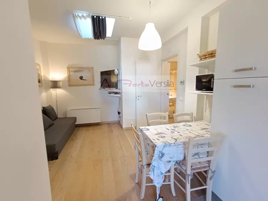 Immagine 5 di Appartamento in vendita  a Forte Dei Marmi