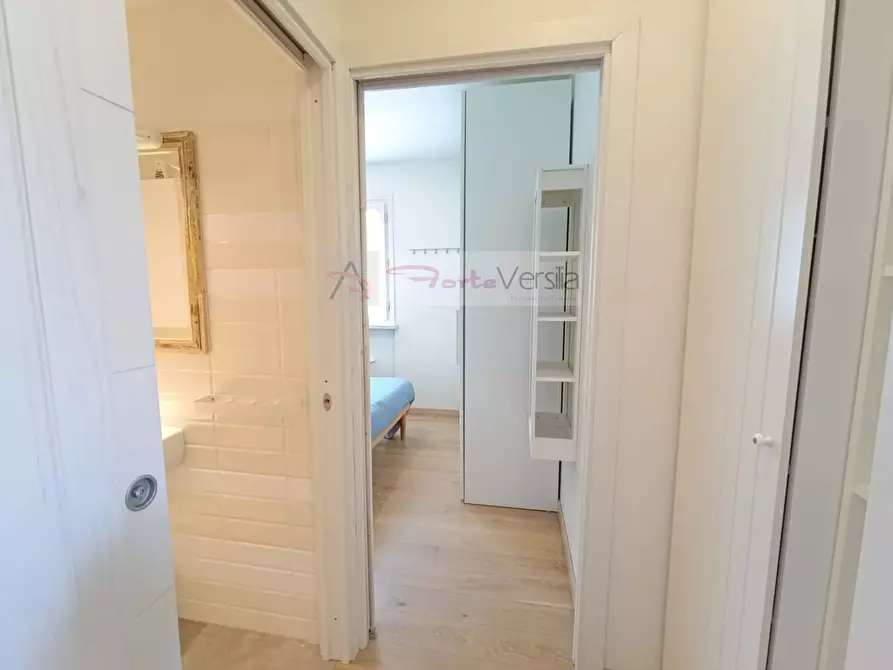 Immagine 8 di Appartamento in vendita  a Forte Dei Marmi