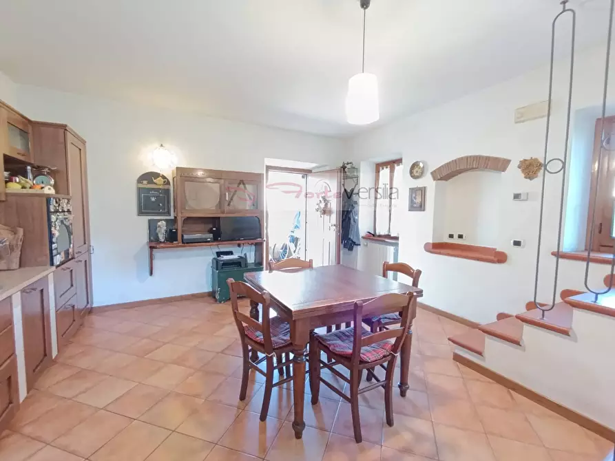 Immagine 2 di Casa semindipendente in vendita  a Seravezza