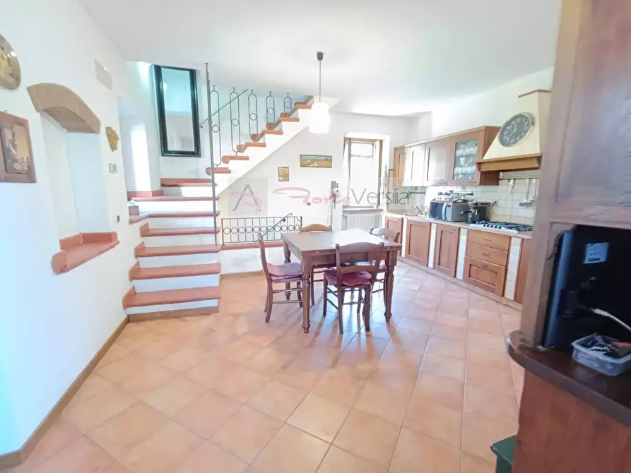 Immagine 3 di Casa semindipendente in vendita  a Seravezza