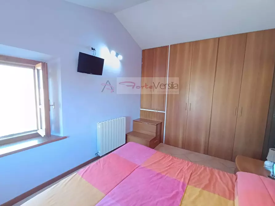 Immagine 26 di Casa semindipendente in vendita  a Seravezza