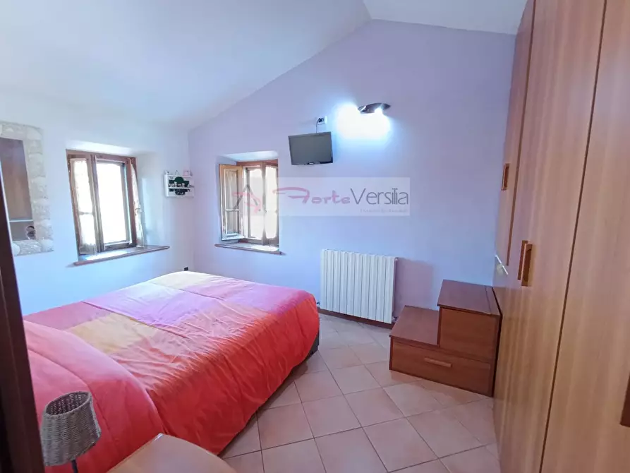 Immagine 27 di Casa semindipendente in vendita  a Seravezza