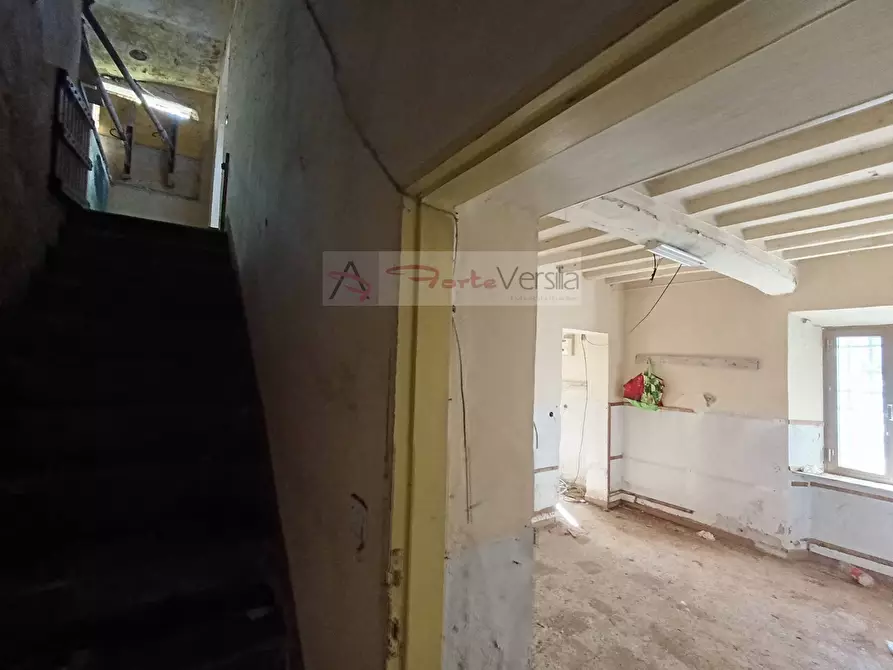 Immagine 19 di Rustico / casale in vendita  a Pietrasanta