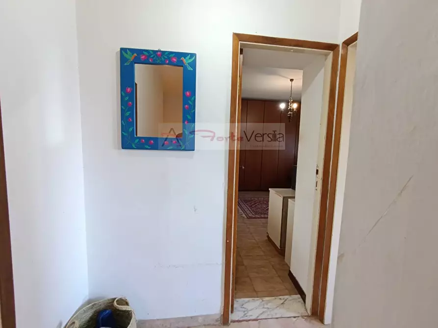 Immagine 13 di Villa in vendita  a Pietrasanta