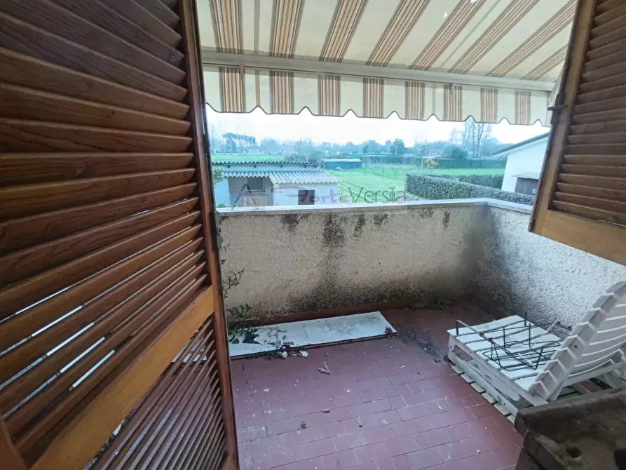 Immagine 18 di Villa in vendita  a Pietrasanta