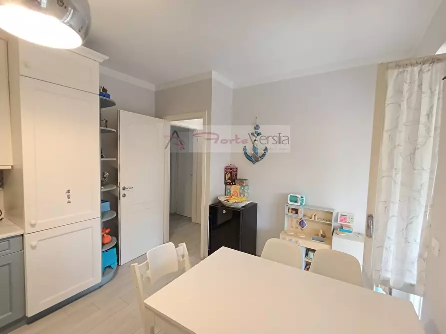 Immagine 10 di Villetta a schiera in vendita  a Forte Dei Marmi