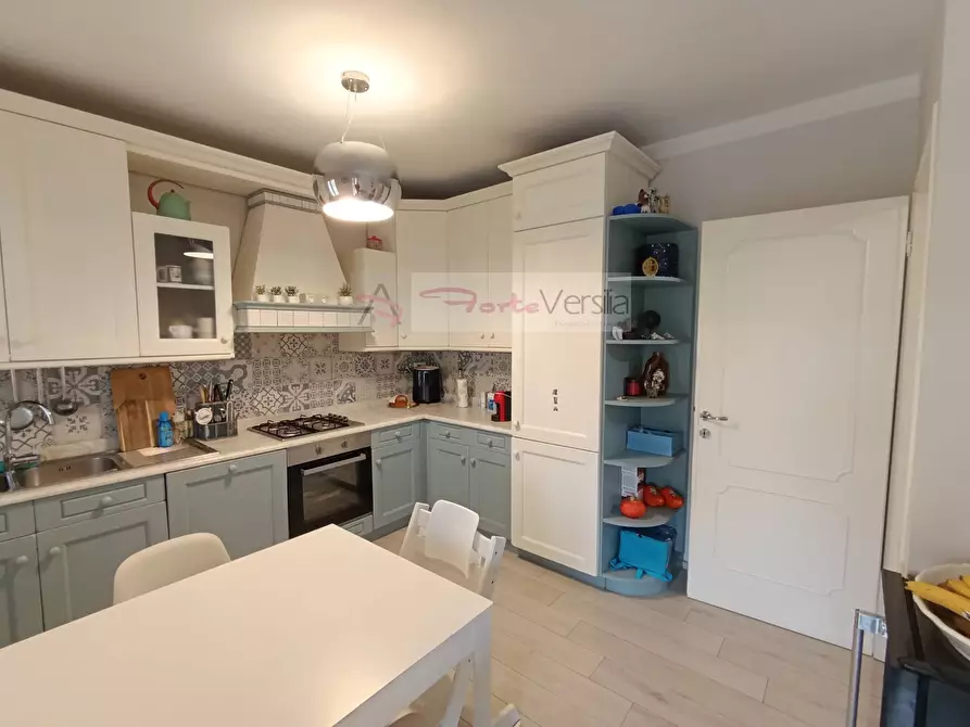 Immagine 8 di Villetta a schiera in vendita  a Forte Dei Marmi