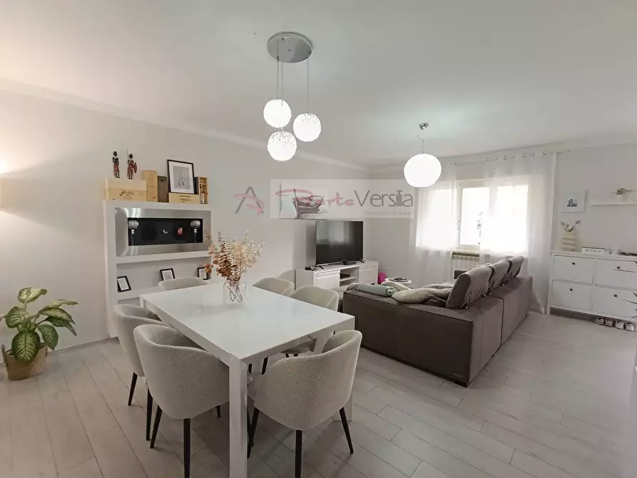 Immagine 1 di Villetta a schiera in vendita  a Forte Dei Marmi