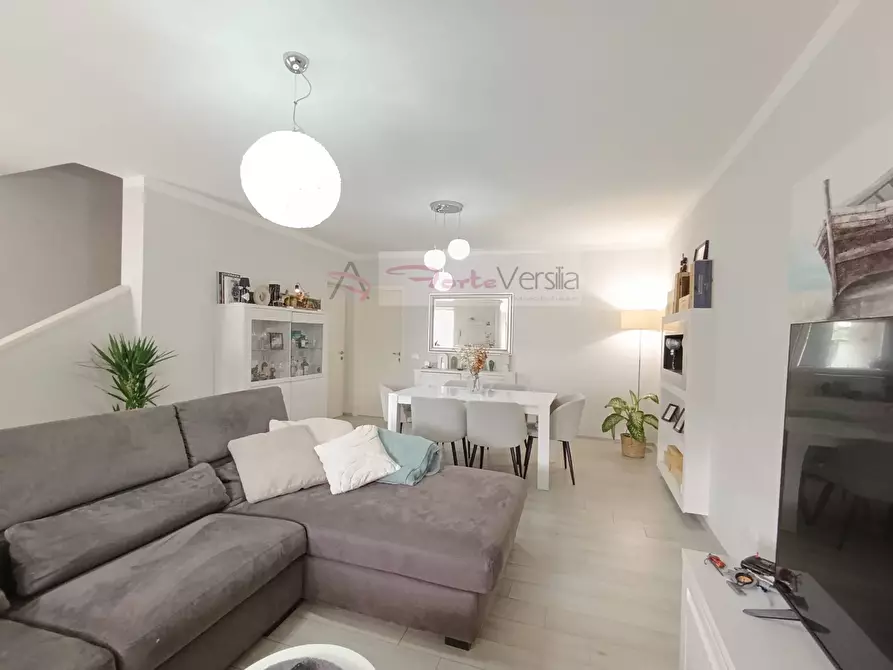 Immagine 5 di Villetta a schiera in vendita  a Forte Dei Marmi