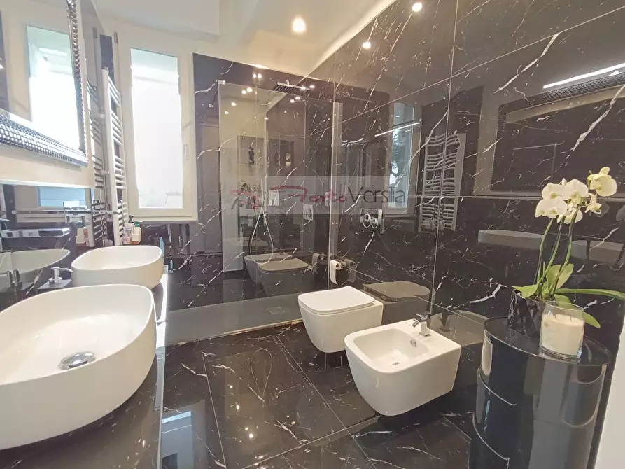 Immagine 8 di Appartamento in vendita  a Forte Dei Marmi