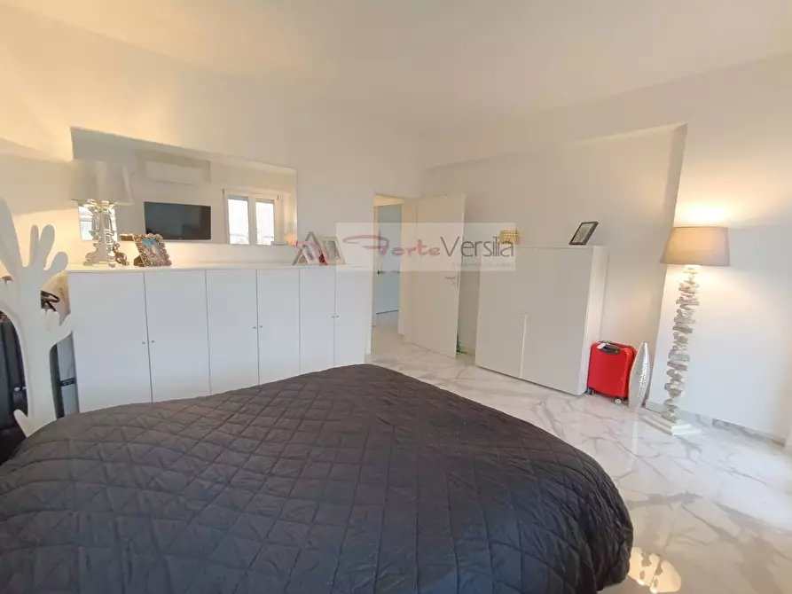 Immagine 14 di Appartamento in vendita  a Forte Dei Marmi