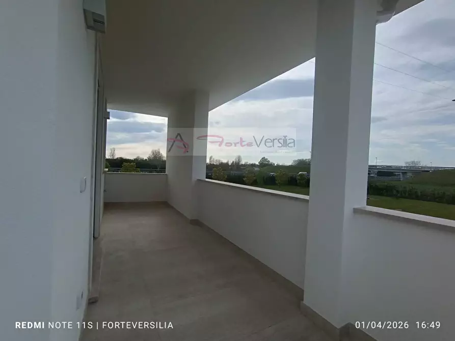 Immagine 28 di Villa in vendita  a Pietrasanta