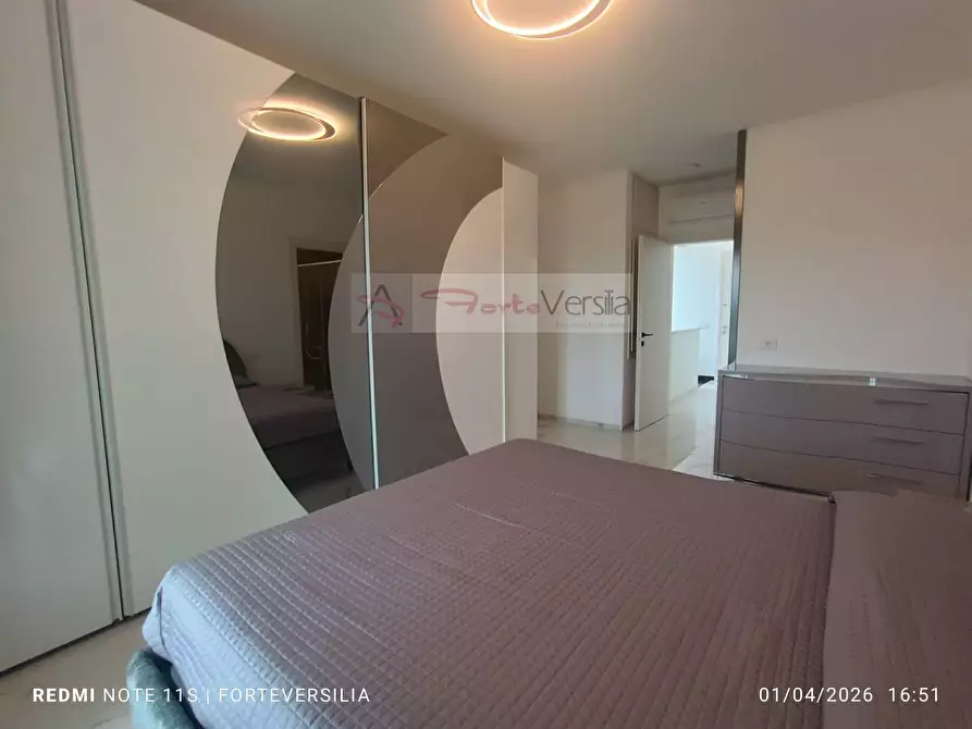 Immagine 22 di Villa in vendita  a Pietrasanta