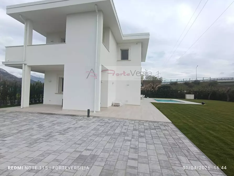 Immagine 30 di Villa in vendita  a Pietrasanta