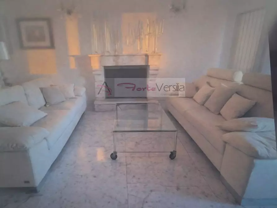 Immagine 5 di Attico in vendita  a Carrara