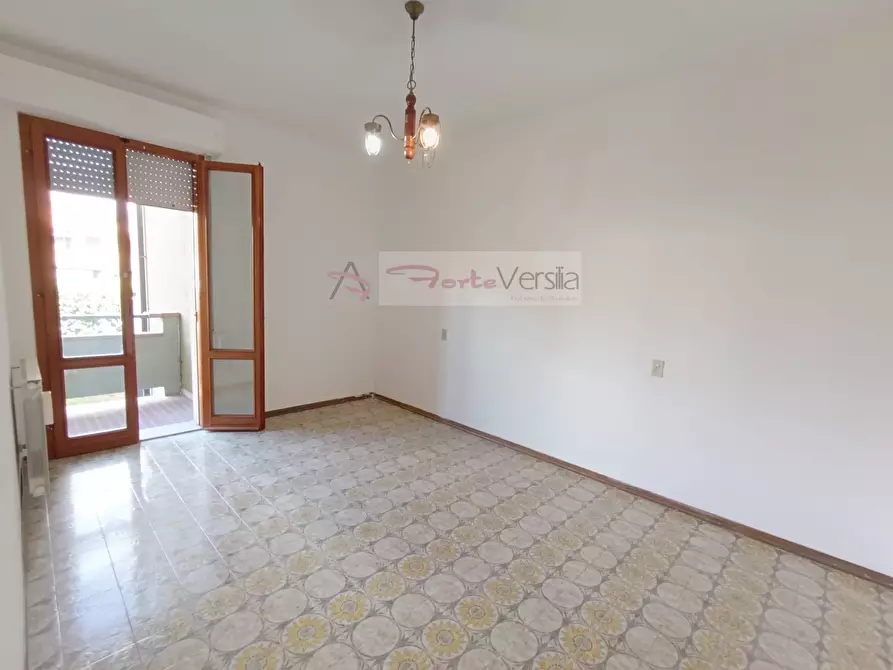 Immagine 13 di Appartamento in vendita  a Massa