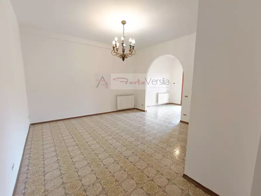 Immagine 5 di Appartamento in vendita  a Massa