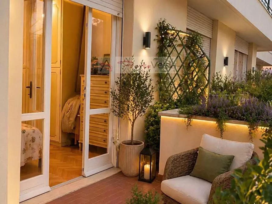 Immagine 3 di Appartamento in vendita  a Forte Dei Marmi
