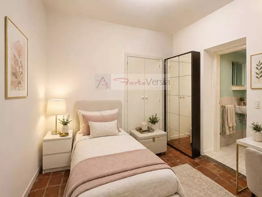 Immagine 11 di Rustico / casale in vendita  a Pietrasanta