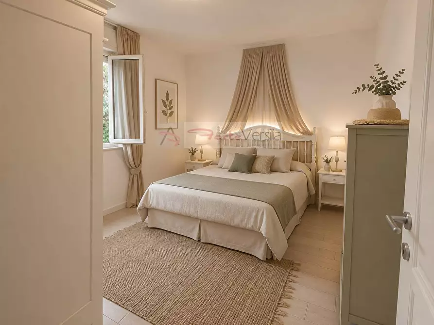 Immagine 8 di Villa in vendita  a Forte Dei Marmi
