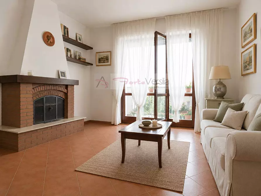 Immagine 3 di Appartamento in vendita  a Seravezza
