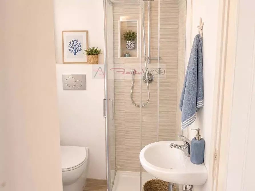 Immagine 10 di Villa in vendita  a Forte Dei Marmi