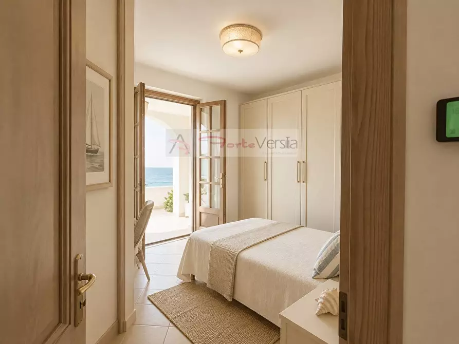 Immagine 16 di Villa in vendita  a Montignoso
