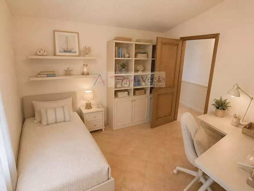 Immagine 25 di Villa in vendita  a Montignoso