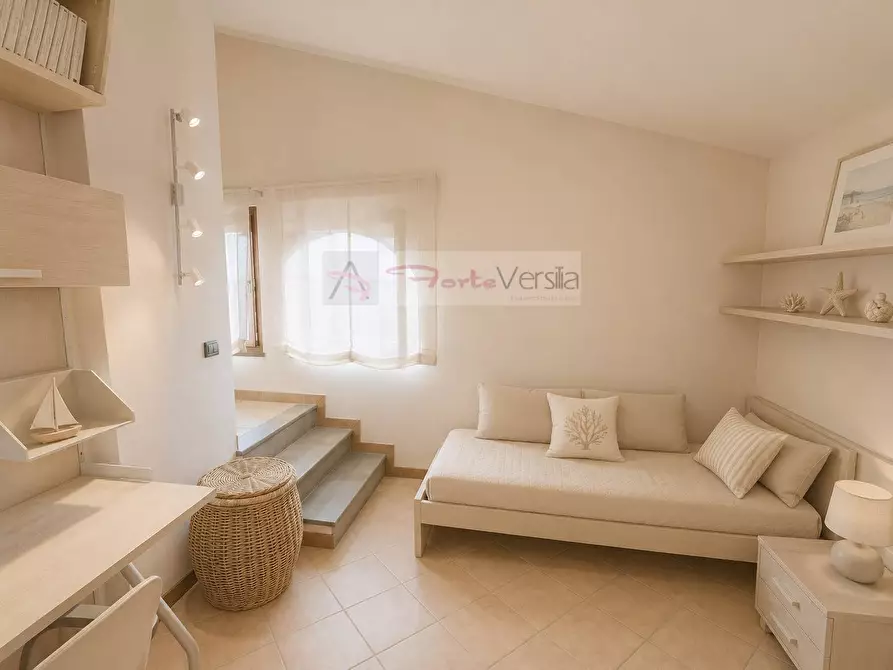 Immagine 24 di Villa in vendita  a Montignoso