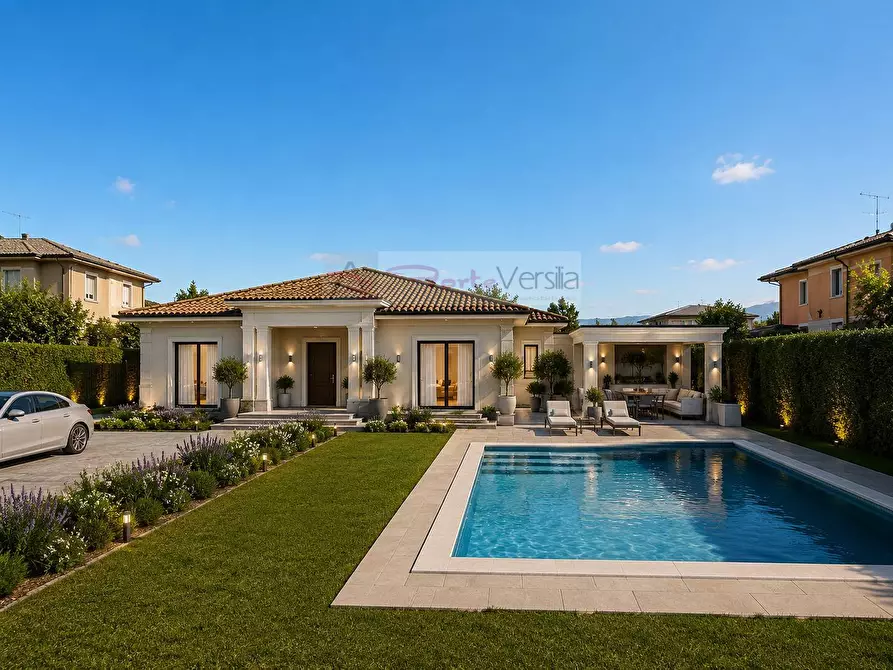 Immagine 3 di Terreno residenziale in vendita  a Pietrasanta