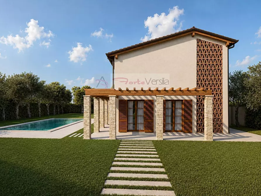 Immagine 6 di Villa in vendita  a Pietrasanta