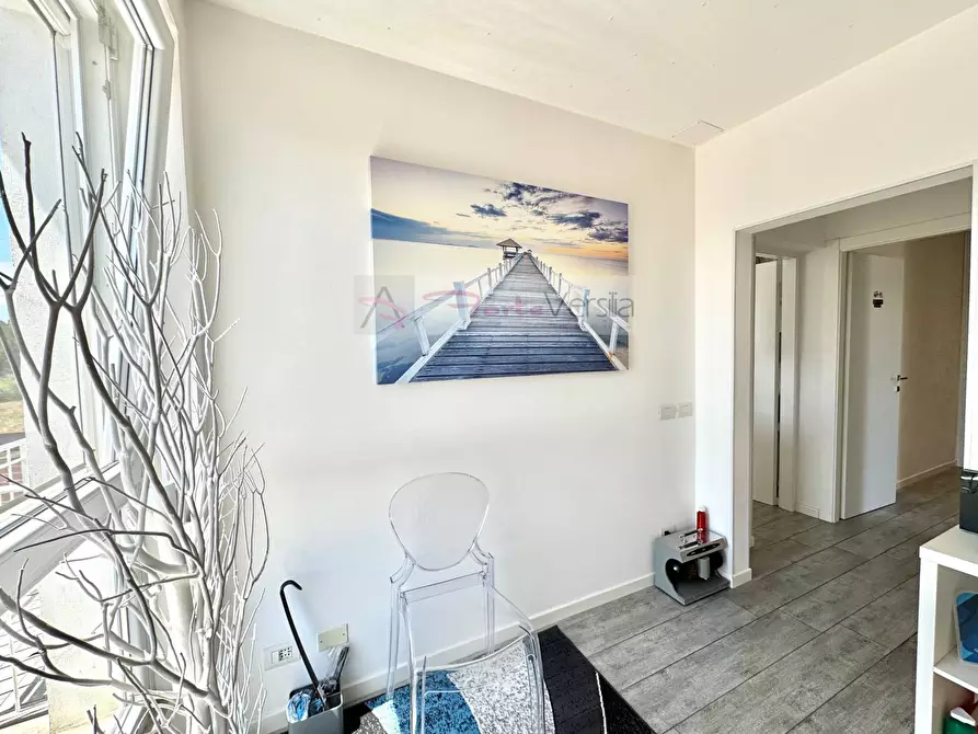 Immagine 2 di Appartamento in vendita  a Pietrasanta