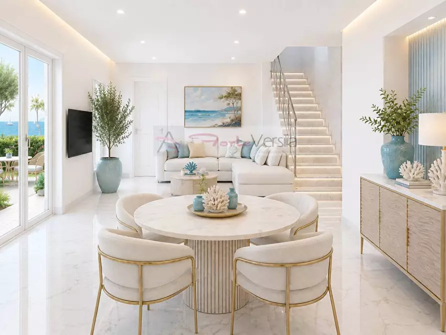 Immagine 1 di Villa in vendita  a Forte Dei Marmi