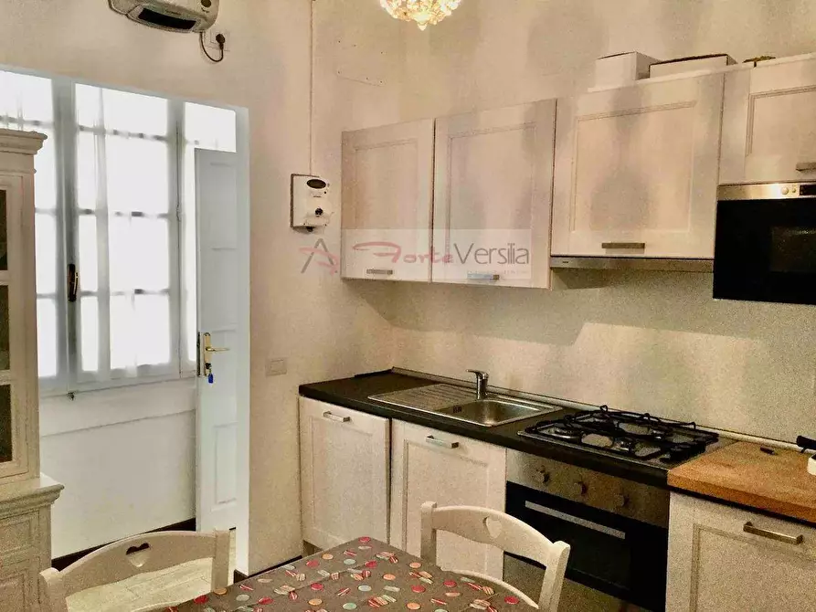 Immagine 3 di Appartamento in affitto  a Forte Dei Marmi