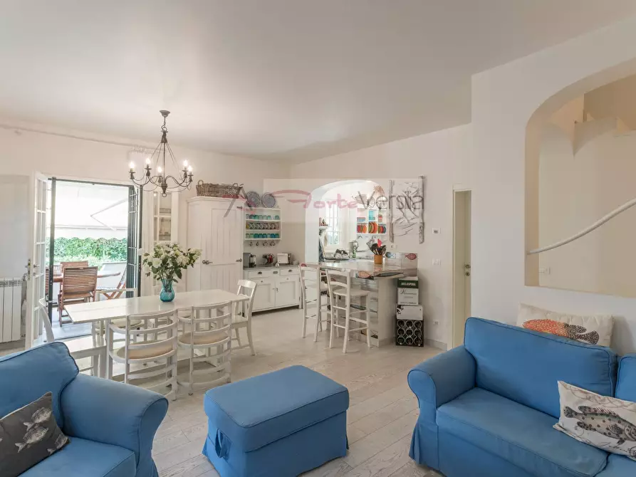 Immagine 3 di Villa in affitto  a Forte Dei Marmi