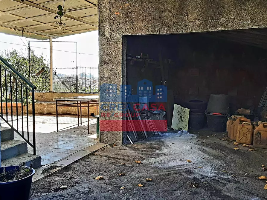 Immagine 32 di Villa in vendita  in strada statale 114 a Calatabiano