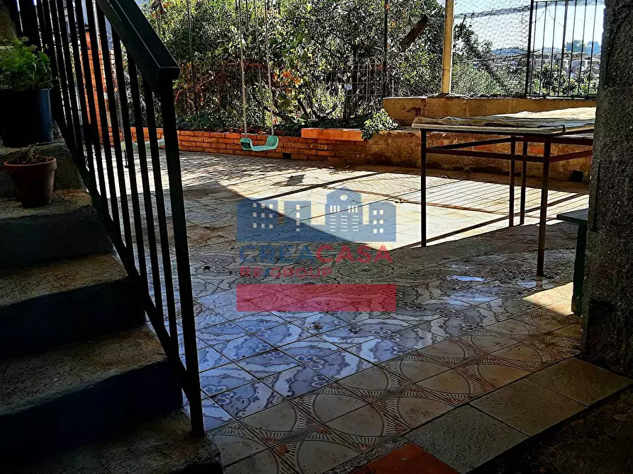 Immagine 34 di Villa in vendita  in strada statale 114 a Calatabiano