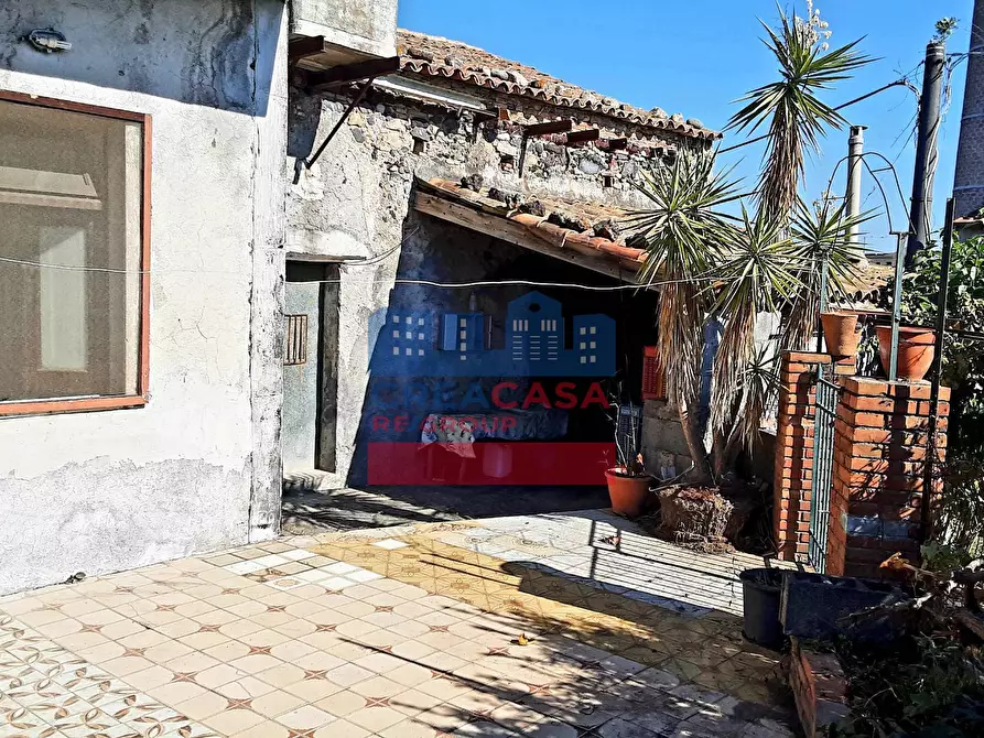 Immagine 41 di Villa in vendita  in strada statale 114 a Calatabiano