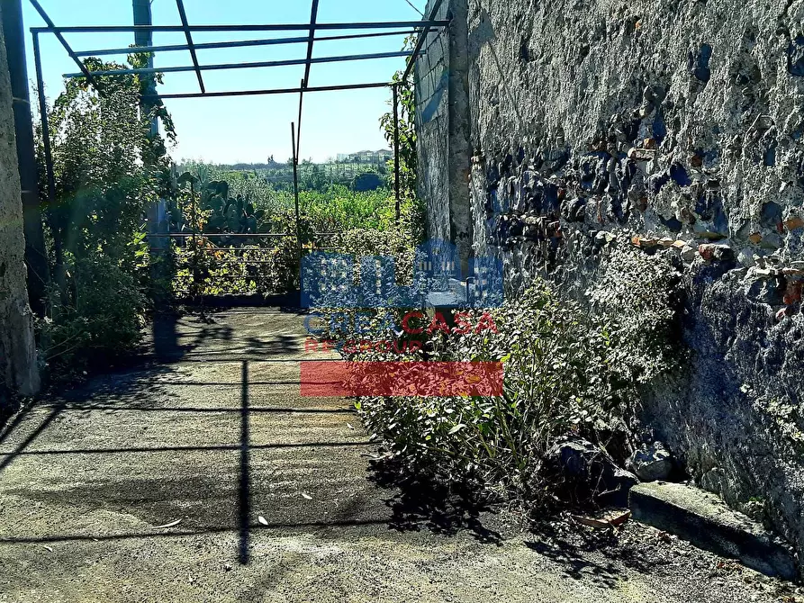 Immagine 46 di Villa in vendita  in strada statale 114 a Calatabiano