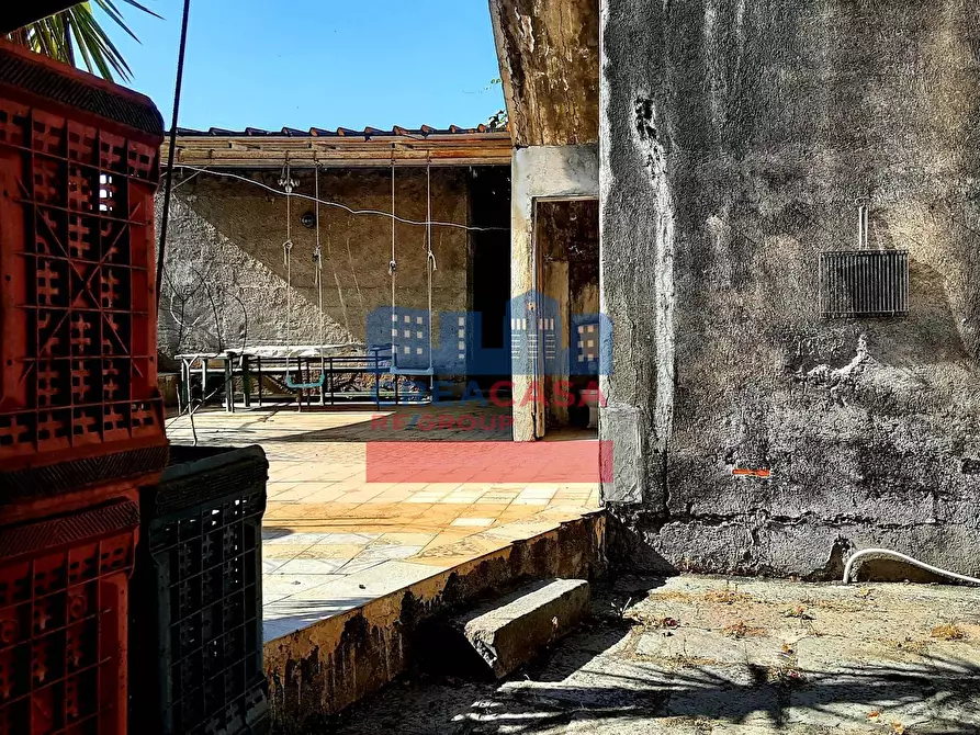 Immagine 54 di Villa in vendita  in strada statale 114 a Calatabiano