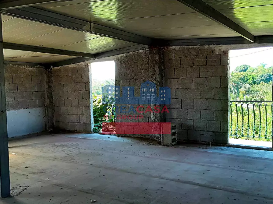 Immagine 57 di Villa in vendita  in strada statale 114 a Calatabiano