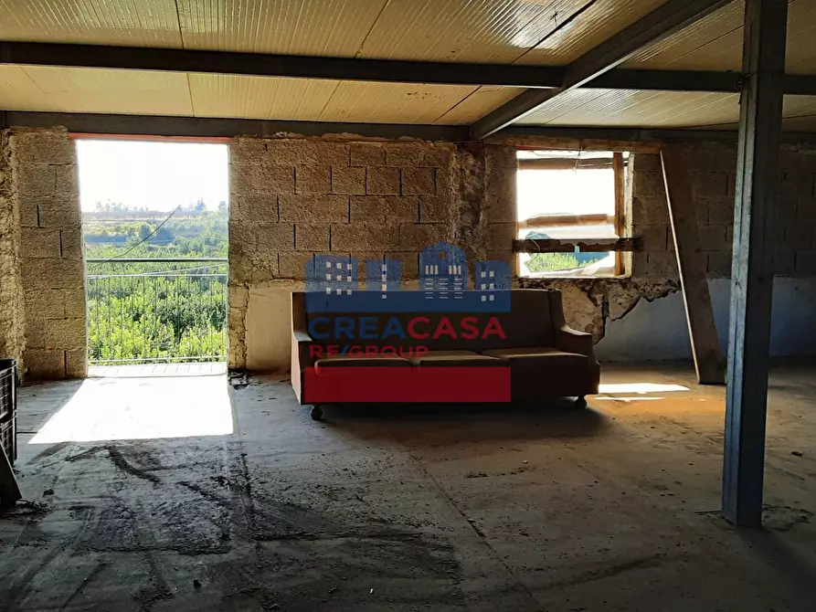 Immagine 58 di Villa in vendita  in strada statale 114 a Calatabiano