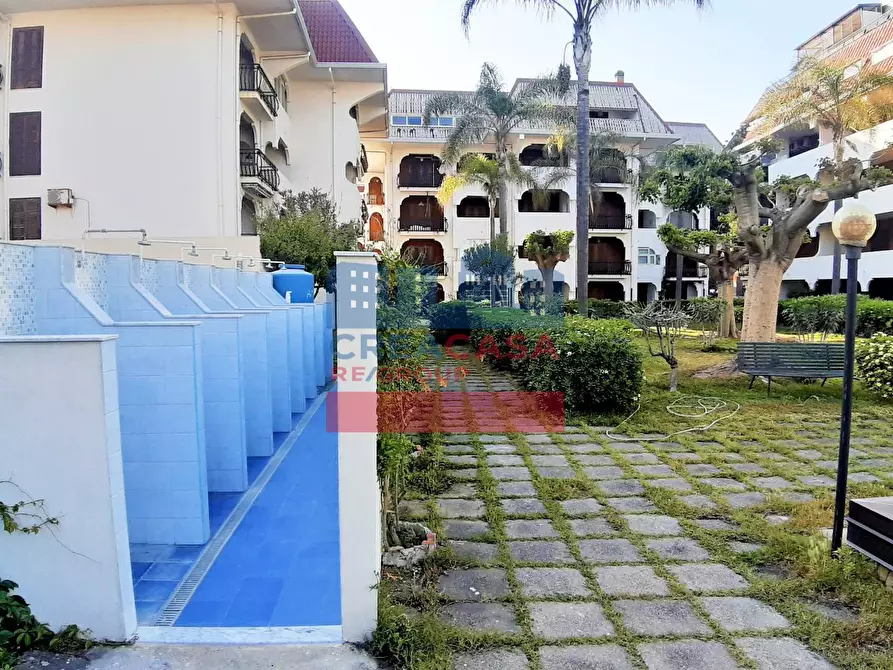 Immagine 22 di Appartamento in vendita  in Via Recanati a Giardini-Naxos